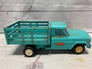 lot 59 image: Vintage 1960s Tonka Stake Pickup Farm Truck Mound Minn