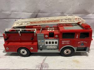 lot 74 image: Metro City Fire Department Truck 13 12
