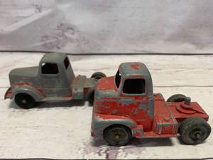 lot 76 image: Lot of 2 Vintage Tootsie Toy Trucks