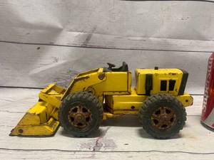 lot 89 image: Vintage Center Point Loader RARE 10 Long