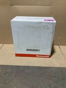 lot 67 image: HONEYWELL 20 X 20 SUPERIOR ALLERGEN PLEATED AIR FILTER (CASE OF 12) NOT USED SEE PICS