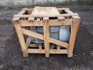 lot 4 image: 40 HP Mitsubishi Electric Motor