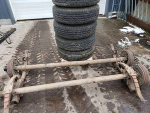 lot 1 image: Trailer Axles and Tires