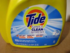 lot 144 image: Tide Detergent