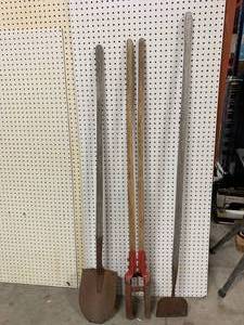 lot 47 image: Spade, Shovel, Post Hole Digger