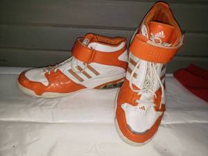 lot 184 image: Mens White & Orange Adidas High Tops Sz 13