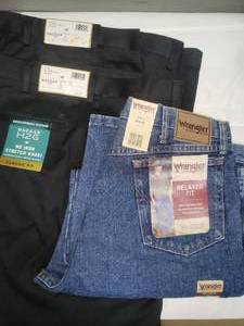 lot 93 image: 2 Pair of Haggar No Iron Dress Khaki Pants & Wrangler Jeans 38 x 30, New