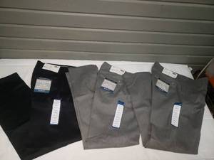 lot 92 image: 3 Pair of Haggar No Iron Dress Khaki Slim Fit Pants 28 x 30, New