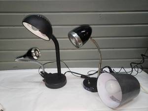 lot 145 image: Desk & Clip-On Lamps