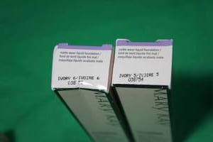 lot 138 image: Mary Kay Timewise Matte-Wear Ivory 5 & Ivory 6 Liquid Foundation