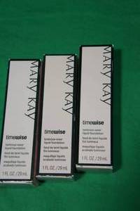lot 133 image: Mary Kay Timewise Luminous-Wear Ivory 5 & Ivory 6 Liquid Foundation
