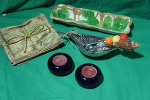lot 139 image: Awesome Array of Essential Entertaining Items