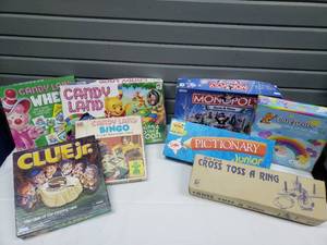 lot 119 image: Kids Games Including New Cross Toss A Ring