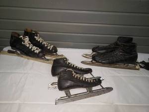 lot 210 image: 3 Pair of Vintage Planert Figure Skates