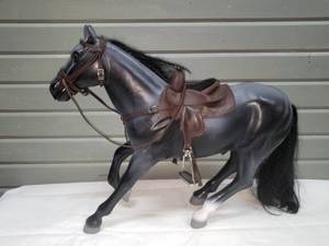 lot 155 image: 20 ARABIAN BLACK HORSE BATTAT