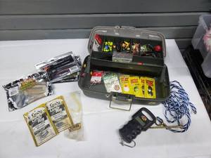 lot 179 image: Gauges Tackle Box wTackle