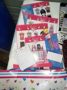 lot 65 image: Jakks Pacific MiWorld Build Your Own Mall RoomsAccessories