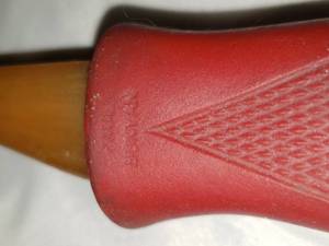 lot 50 image: 2 Vintage Fiberglass Bows