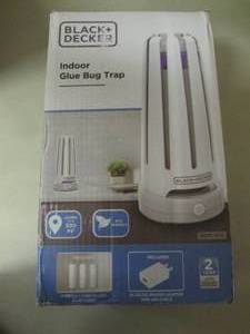 lot 38 image: Black & Decker Indoor Glue Bug Trap...