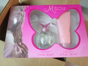 lot 55 image: Mariah Carey Luscious Pink Set open...