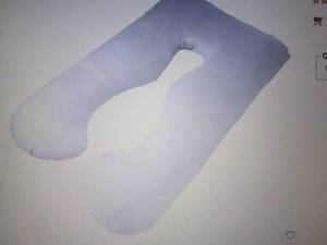 lot 75 image: Bluestone Full Body Contour U Pillo...