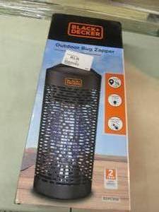 lot 83 image: Black & Decker Outdoor Bug Zapper o...