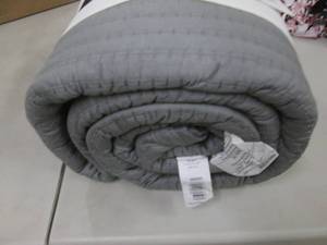 lot 110 image: 88x92 Inch FullQueen Grey Quilt...