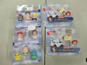 lot 152 image: 5 Assorted Toy Story 4 Toys...