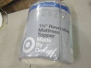 lot 155 image: 1.5 inch Queen Memory Foam Mattress...