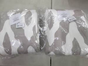 lot 179 image: 2- Project 62 Curtain Panels 54x84 ...