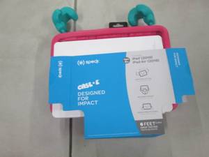 lot 181 image: Speck Ipad Case for Kids...