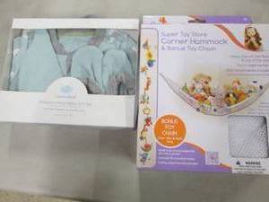 lot 194 image: Baby Gift Set, Corner Hammock...