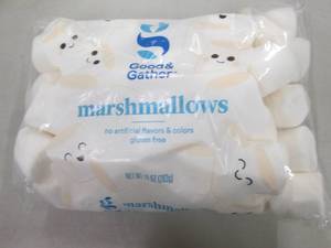 lot 204 image: Case of 16-10 oz Bags Good & Gather...