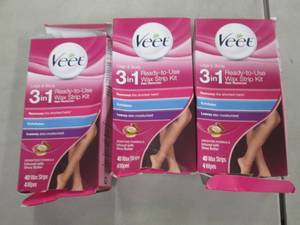lot 214 image: 3- pks Veet Wax Strips...
