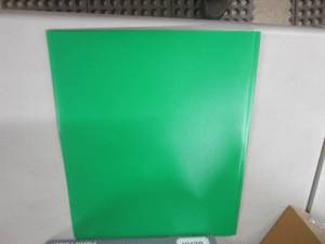 lot 319 image: Case of 32 Plastic Prong 2 Pocket F...