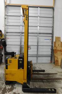 Big Joe PDH25-154 Walkie Stacker