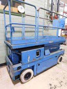 Aichi 20 Scissor Lift - For Parts