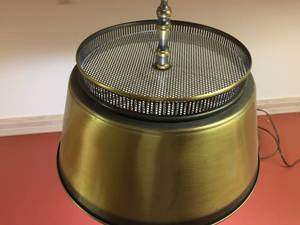 lot 109 image: Brass Table Lamp