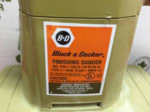 lot 129 image: Black & Decker Finishing Sander