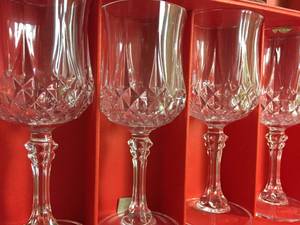 lot 170 image: 2.5 Sets Of Cristal DArques Longchamp 25CLs