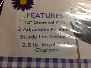 lot 180 image: Table Top Grill w Charcoal