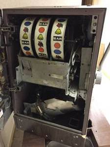 lot 185 image: Bally Slot Machine