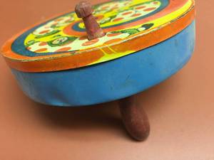 lot 212 image: Vintage Noisemaker With Wooden Handle