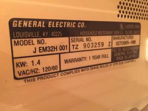lot 214 image: General Electric Microwave