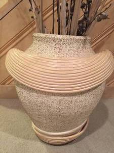lot 218 image: Large Aztec Look Vase