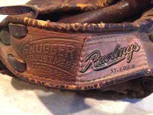 lot 236 image: Two Vintage Baseball Mitts