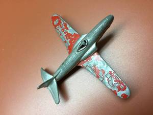 lot 261 image: Four Vintage Toy Planes