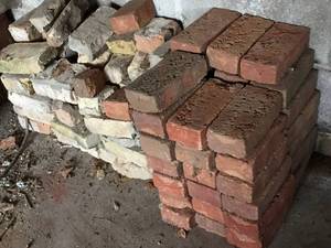 lot 269 image: Paver Lot