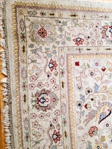 lot 3 image: Large Area Rug