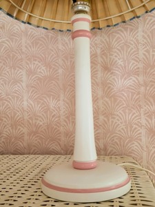 lot 68 image: Table Lamp